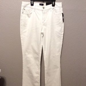 NWT NYDJ original slimming fit bootcut women’s new bright white jeans size 8